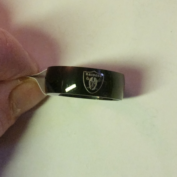 Raiders Football Team Ring Black size 13 - Picture 1 of 4